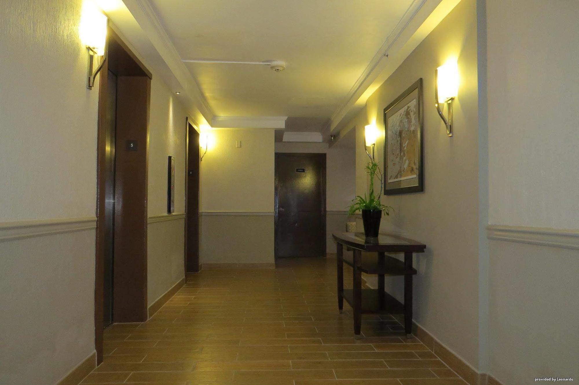 Best Western Plus Hollywood/Aventura Exterior photo